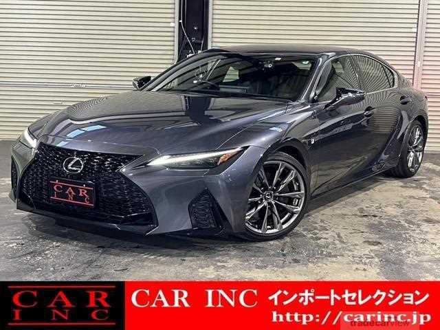 2022 Lexus IS