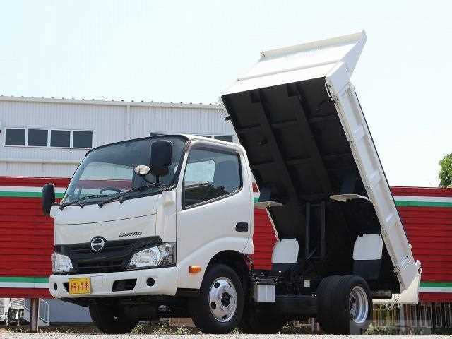 2017 Hino Dutro