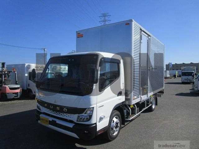 2024 Mitsubishi Fuso Canter