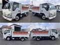 2015 Isuzu Elf Truck