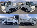 2016 Isuzu Elf Truck