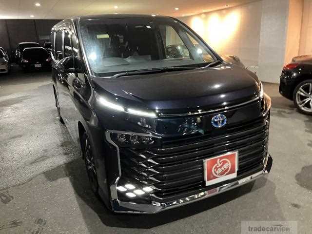 2022 Toyota Voxy