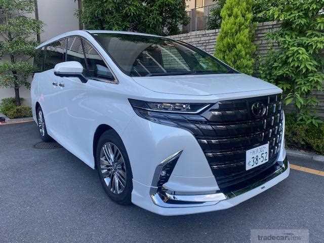 2023 Toyota Alphard Hybrid