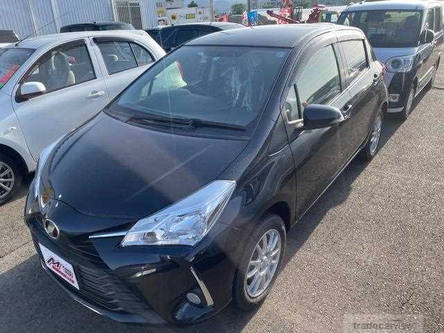 2017 Toyota Vitz