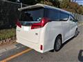 2019 Toyota Alphard Hybrid