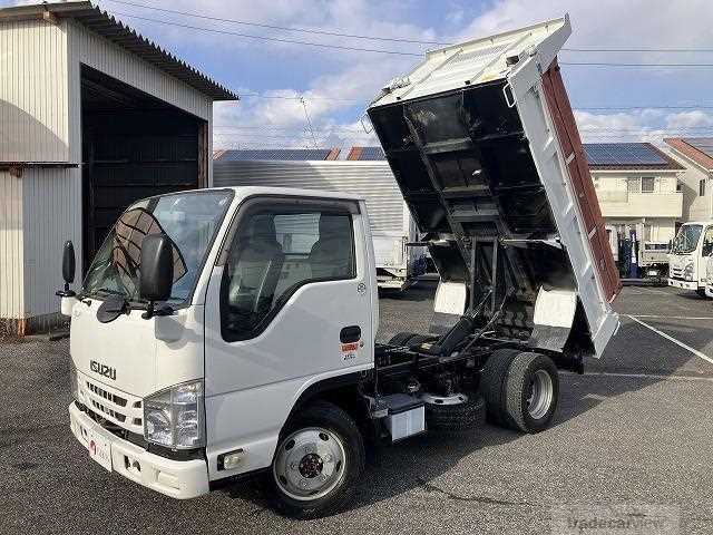 2015 Isuzu Elf Truck