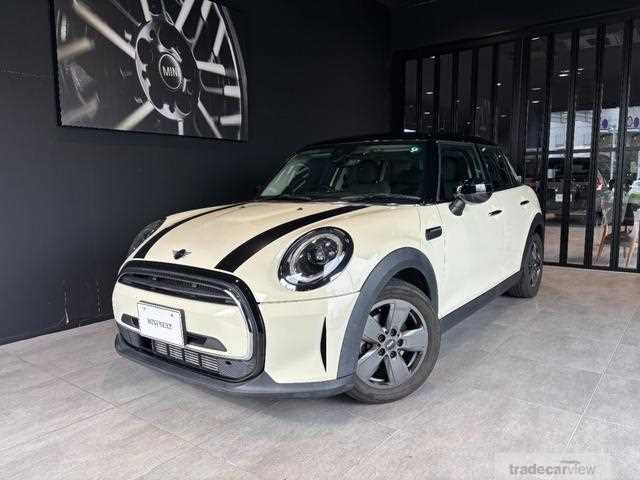 2021 BMW MINI