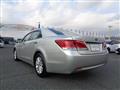 2013 Toyota Crown Hybrid