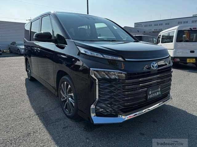 2025 Toyota Voxy