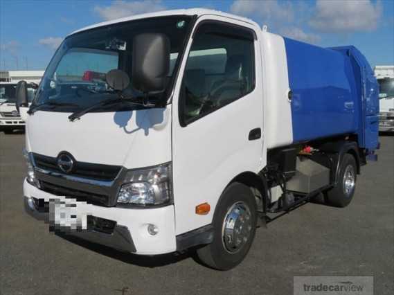 2015 Hino Dutro