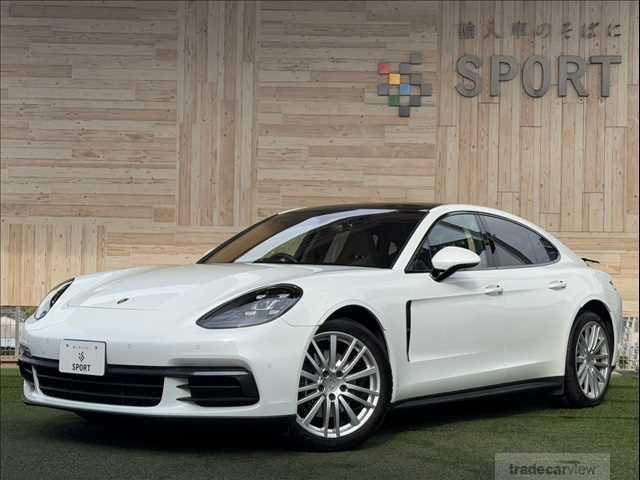 2017 Porsche Panamera