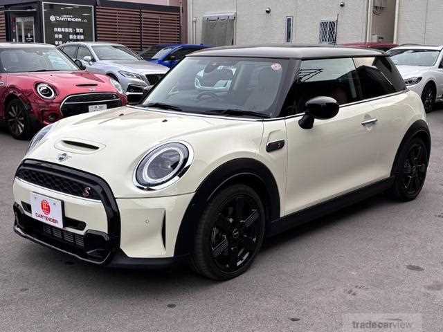 2022 BMW MINI