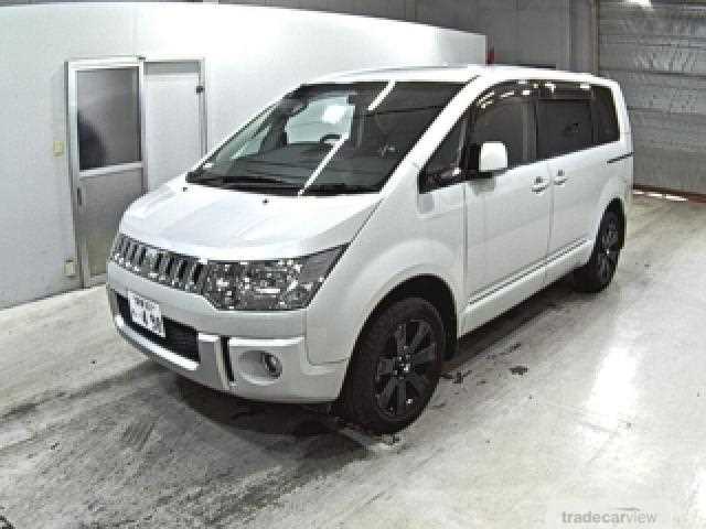 2015 Mitsubishi Delica D5