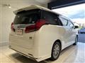 2018 Toyota Alphard Hybrid