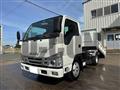 2022 Isuzu Elf Truck