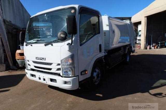 2015 Isuzu Elf Truck