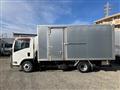 2013 Isuzu Elf Truck