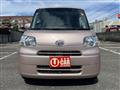 2011 Daihatsu Tanto