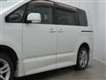 2007 Mitsubishi Delica D5