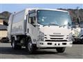 2016 Isuzu Elf Truck