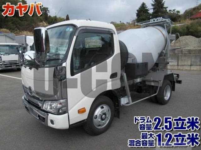 2023 Hino Dutro