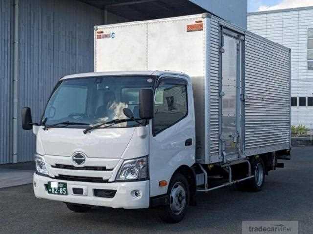 2022 Hino Dutro