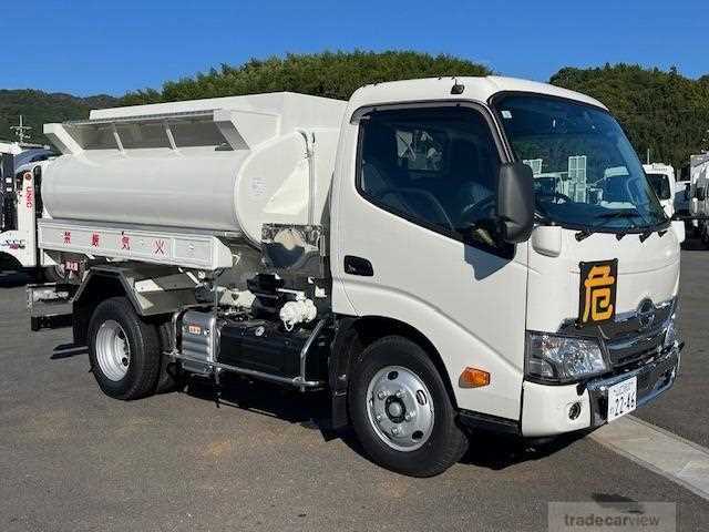 2024 Hino Dutro