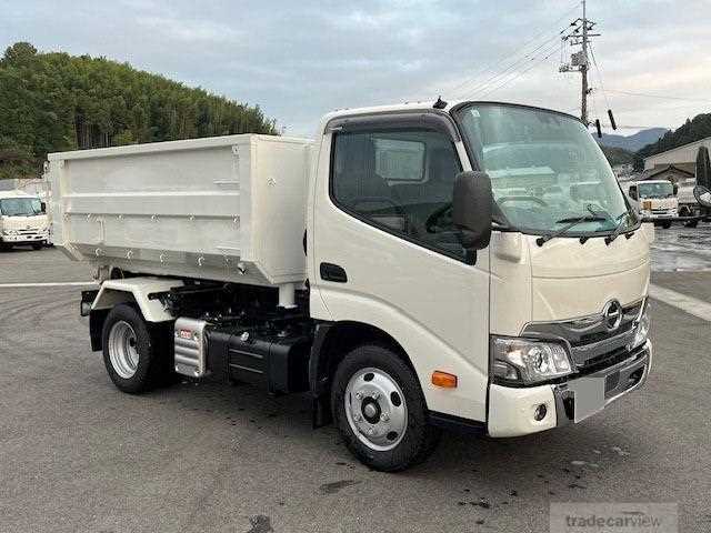 2024 Hino Dutro