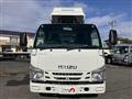 2016 Isuzu Elf Truck