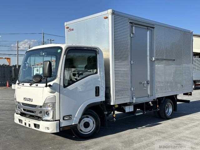 2021 Isuzu Elf Truck