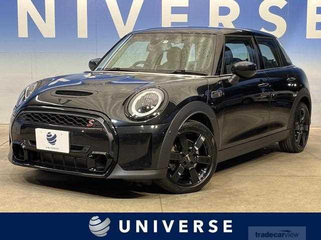 2022 BMW MINI