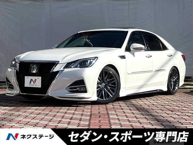 2016 Toyota Crown Hybrid