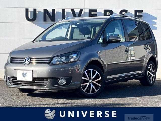 2014 Volkswagen Golf Touran