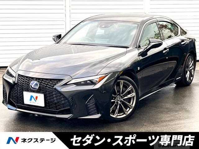 2021 Lexus IS