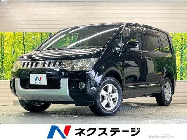 2011 Mitsubishi Delica D5