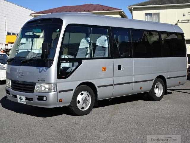 2013 Hino Liesse II