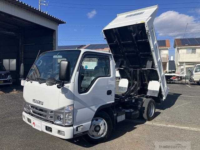 2021 Isuzu Elf Truck