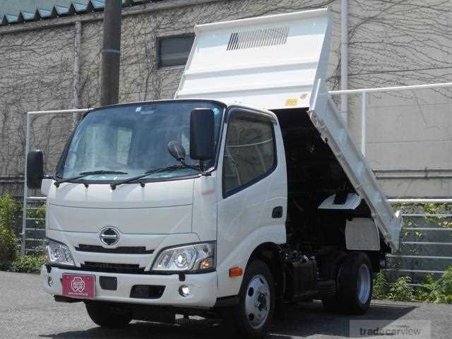 2023 Hino Dutro