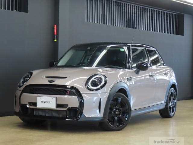 2022 BMW MINI