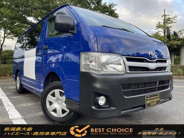 2013 Toyota Regiusace Van