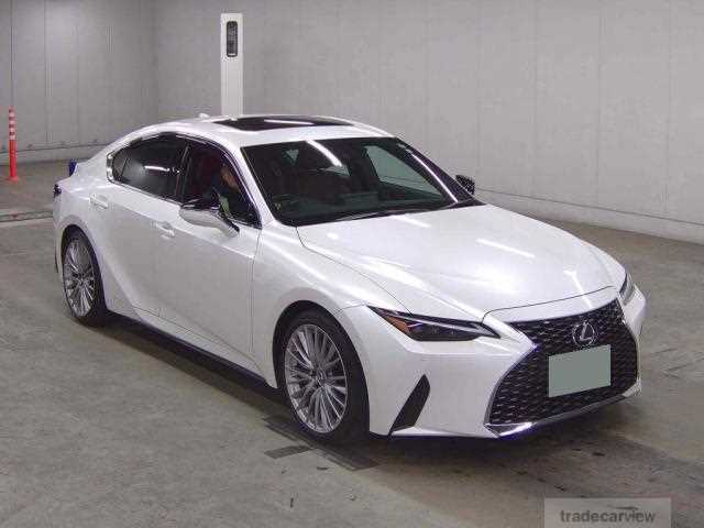 2023 Lexus IS