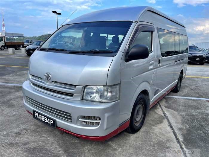 2009 Toyota Hiace Van