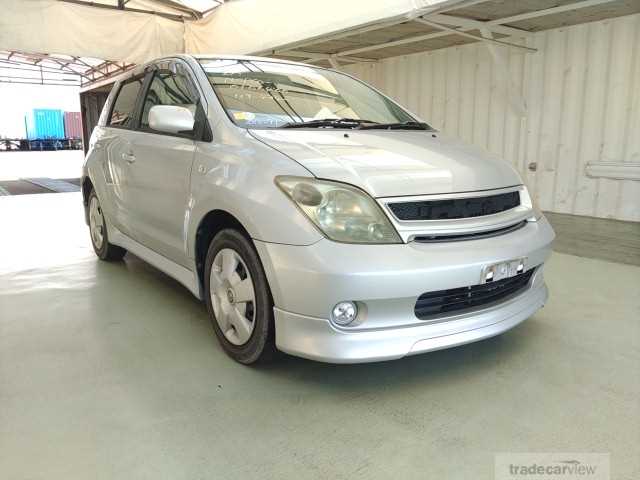 2003 Toyota IST