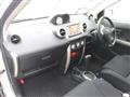 2004 Toyota IST