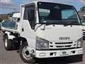 2016 Isuzu Elf