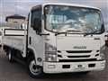 2017 Isuzu Elf