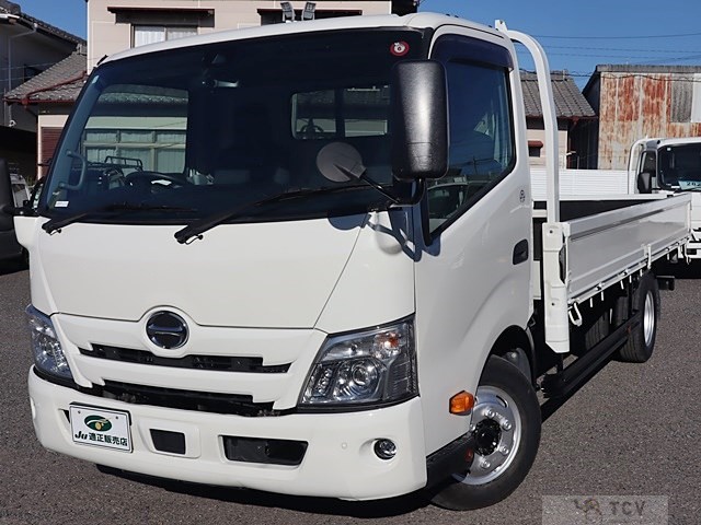 2023 Hino Dutro