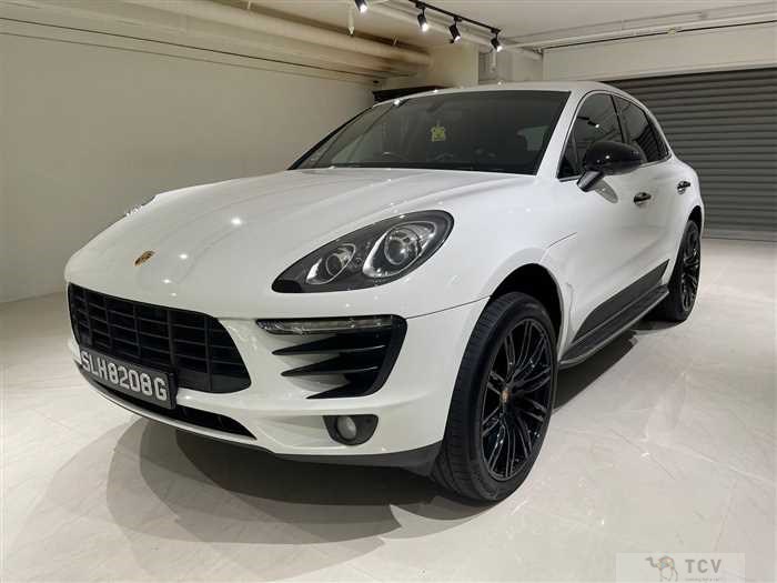 2014 Porsche Macan