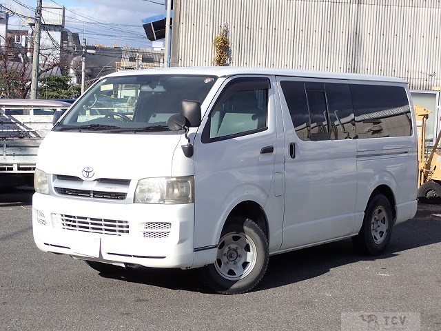 2004 Toyota Hiace Van