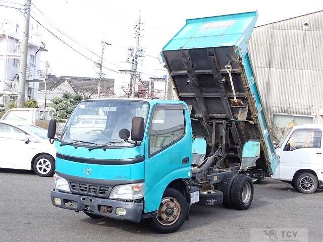 2004 Toyota Dyna Truck